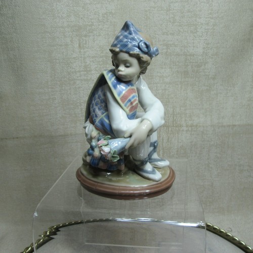 Lladro porcelain figure - lladro,