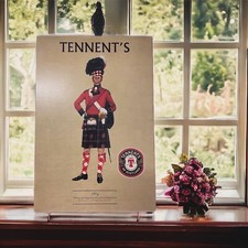 Quadro birra Tennent’s legno