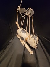 Antico burattino in legno per