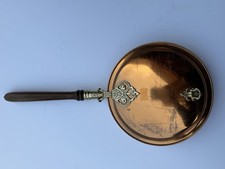 Scalda letto vintage in rame con manico in legno e accenti in ottone