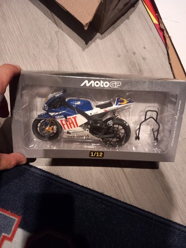 Motogp yamaha moto 20091 - yamaha, 20091:12