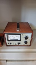Bruel & Kjaer vibration meter 2611 + Wooden Case