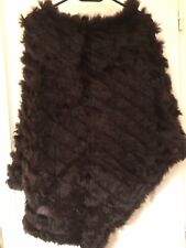 Poncho cape en fourrure lapin