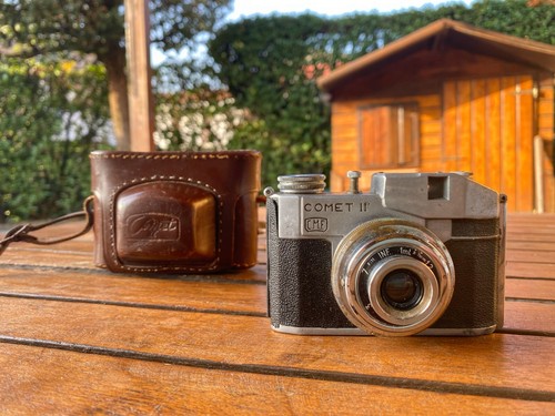 Vintage camera comet ii - comet, film