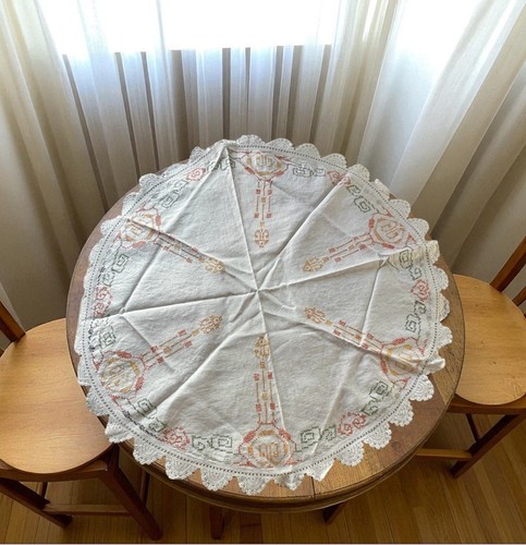 Tovaglia rotonda punto croce
