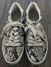 Guess Women's Size 7.5 M Faux Snakeskin Fashion Sneaker Shoes