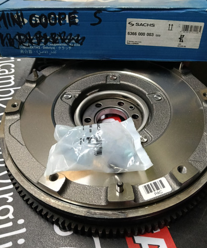 Sachs dual mass flywheel - dual-mass,