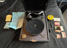 VINTAGE THORENS 224 TURNTABLE