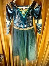 Costume Disney Store Merida verde foresta coraggioso bambino taglia piccola 5/6 gemma cammeo