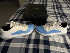 Air Jordan 11 Low Carolina blu