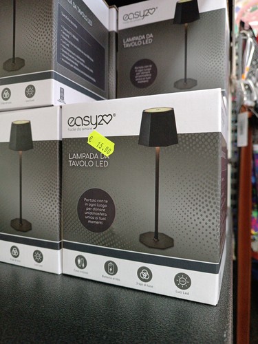 Lampada tavolo led tipi - tavolo,