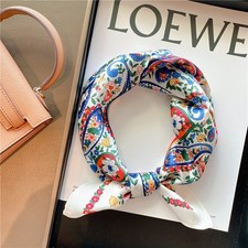 Sciarpa quadrata piccola 100%