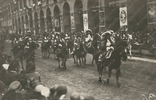 Torino personaggi costume a - torino,