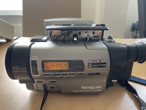 Sony ccd tr3100e hi8 - /, video8
