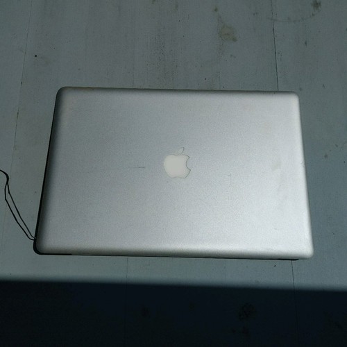 Apple macbook pro silver - 13.3",