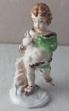 Ancienne figurine / statuette, en porcelaine, putto, Capodimonte, Italie