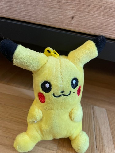 Portachiavi tomy pikachu anni - pikachu,