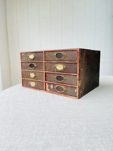 Antico vecchio cassetto