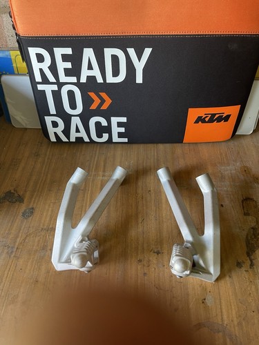 Ktm rc8 pillion foot pegs - pillion,