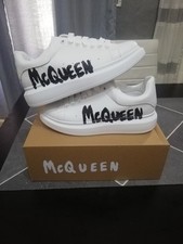 ALEXANDER McQUEEN GRAFFITI