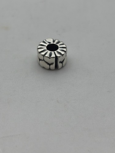 Pandora heart pattern clip - heart,