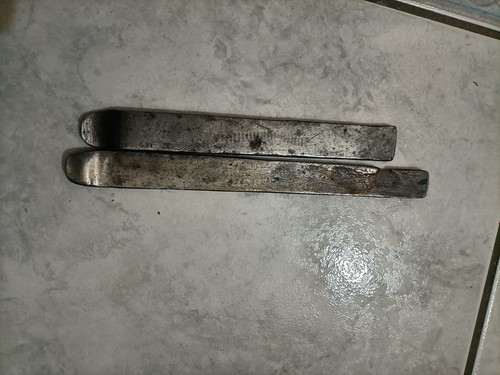Vecchi pezzi smontagomme - pezzi,
