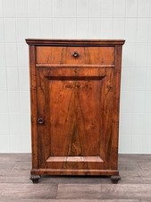 Antico Grande Comodino Dei Primi ‘900 In Noce