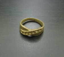 ANTICO ANELLO IN STILE ROMANO