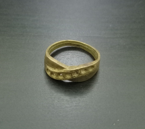 Antico anello stile romano - antico,