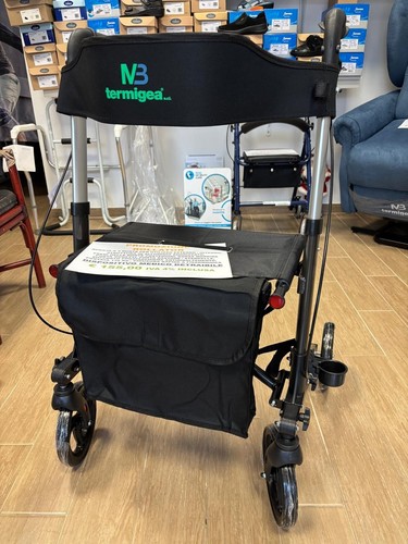 Deambulatore rollator per