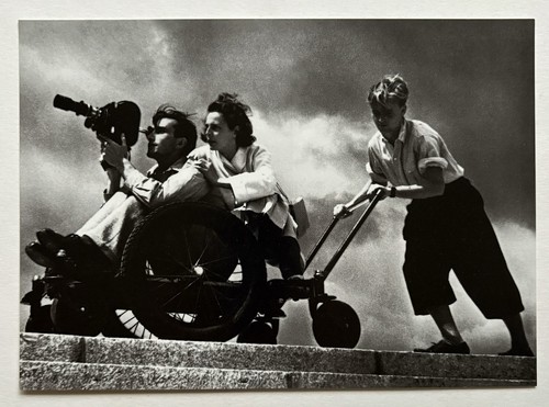 Leni riefenstahl carton d - carton,