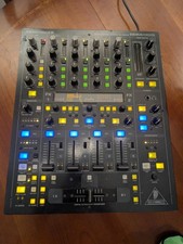 Behringer DDM4000 Mixer