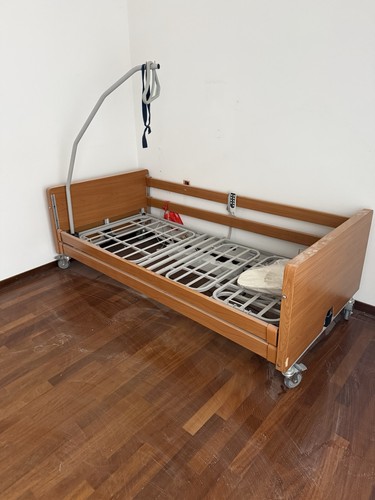 Letto per disabili anziani - e,