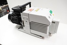 OERLIKON LEYBOLD TRIVAC Pompa per vuoto rotativa a palette D16B DOT 11410 16 m³/h (1455)