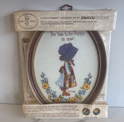 Nuovo holly hobbie stitchery - nuovo,
