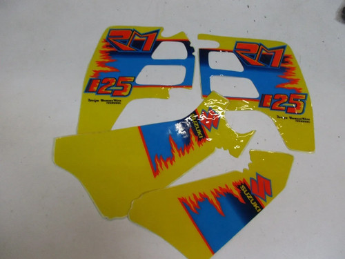 Emblema suzuki rm 125 - k6.,