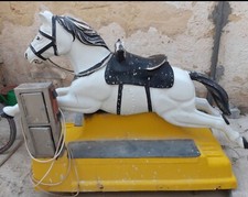 giostra cavallo a gettoni  vintage funzionante 