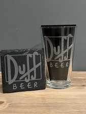 Set Bicchiere e Sottobicchiere Pinta Inciso Birra Duff - Regalo per Il Fan dei Simpson FATTO A MANO