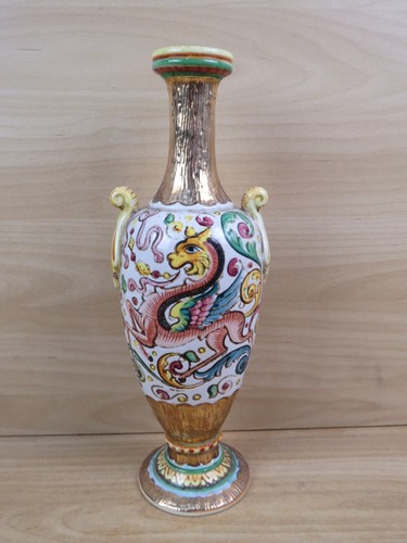 Vecchio vaso anfora - vecchio, in