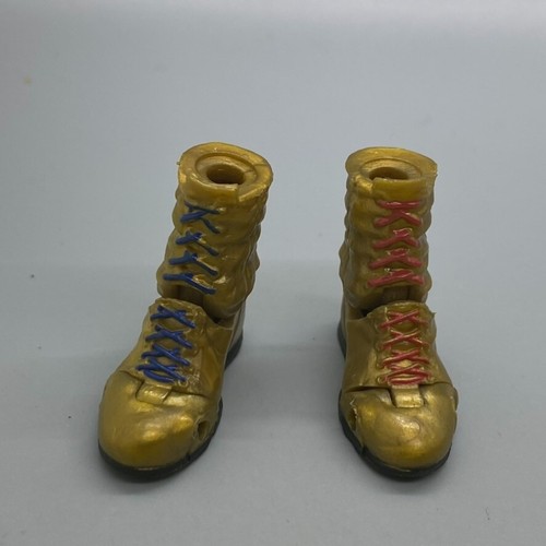 Boots feet hulkamania - t,