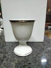 antico porta uovo porcellana