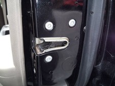 RIGHT REAR DOOR LOCK / 2518079