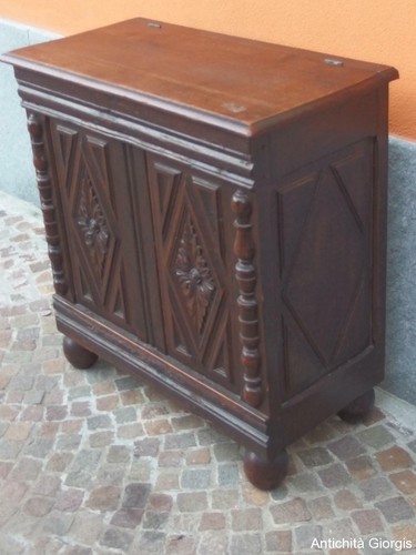 Cassapanca scolpita rovere - in,