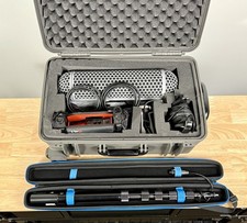 Kit audio professionale con microfono a fucile Rode NTG2, mixer audio Tascam, asta braccio e custodia