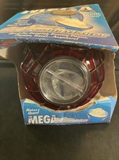 The Mega Ball Gioca e Congela