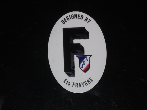 Distintivo tubo testa