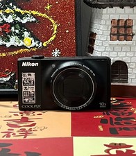 Nikon Coolpix S8000 14,2
