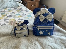 Mini zaino nuovo con etichette
