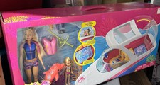 Barbie Delfino Magic Boat
