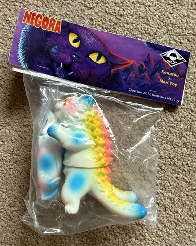 Konatsu kaiju negora - kaiju, toy